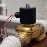 Injap solenoid solenoid: di mana digunakan + jenis dan prinsip operasi