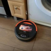 نظرة عامة على Polaris 0610 Robot Vacuum Cleaner: هل يستحق انتظار معجزة لهذا النوع من المال؟