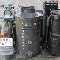Paano makagawa ng isang generator ng gas na nakabatay sa kahoy gamit ang iyong sariling mga kamay: gawang bahay at sawdust