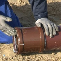 Paip PVC untuk kumbahan luar: jenis, saiz, kelebihan dan kekurangan
