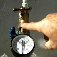 Mga pamantayan para sa presyon ng tubig sa supply ng tubig sa isang apartment, mga pamamaraan para sa pagsukat at pag-normalize nito