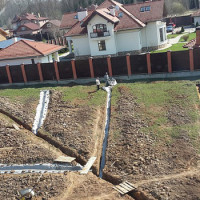 Pagpapatapon ng site ng DIY: mga tampok ng pagtatayo ng iba't ibang uri ng kanal