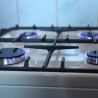 Mana yang lebih baik - dapur gas atau elektrik? Perbandingan peralatan gas dan elektrik