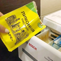 Kā tīrīt veļas mašīnu ar citronskābi: metodes priekšrocības un trūkumi