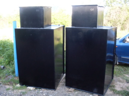 Metal caisson for arranging the well head Metal caisson