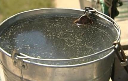 Pourquoi avez-vous besoin d'un outil pour nettoyer un puits De l'eau sale dans le puits