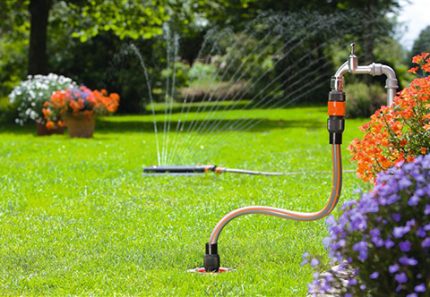 Uso di un approvvigionamento idrico estivo con una presa d'acqua in un pozzo Attrezzature per l'irrigazione