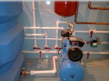 Centrifugal pumping station paired with storage tank Centrifugal pumps to increase water pressure