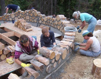 Comment construire vous-même une maison écologique peu coûteuse Construction collective d'une maison écologique