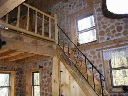 Construction de maisons écologiques à deux étages Maison écologique à deux étages
