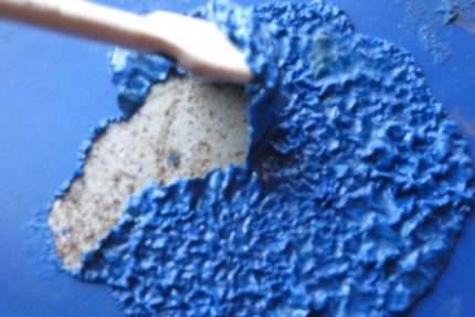 The use of chemistry in preparing batteries for painting How to remove paint with chemical solvents