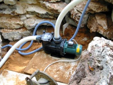 Surface fountain pump Surface pump station