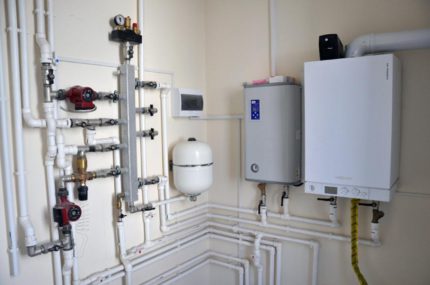 Tying the wall-mounted boiler with polypropylene heating Proper strapping increases boiler efficiency