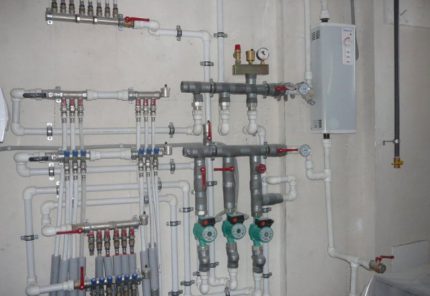 Tying the electric boiler heating polypropylene Electric boiler