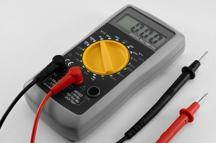 Multimeter - en enhed til overvågning af lysnettet multimeter