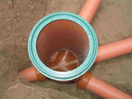 Sewer tee manhole Nodal well