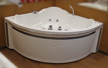 Paano pumili ng isang Russian hot tub Maligo Radomir