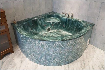 Paano pumili ng isang mainit na tub na may mangkok ng bato Bathtub ng artipisyal na bato