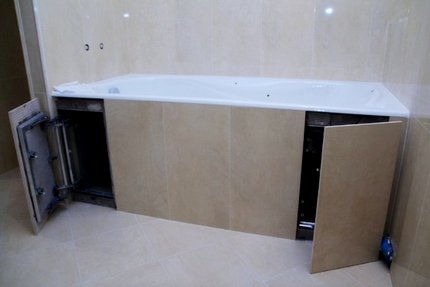 Comment faire un écran fonctionnel sous la salle de bain à partir de panneaux en plastique Panneaux en plastique pour revêtement