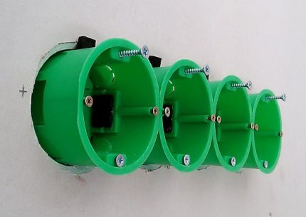 שקעים להתקנת השקע בקיר גבס גביע פרסר