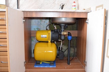 Pag-install ng isang autonomous na supply ng pumping station ng tubig Pribadong pumping station