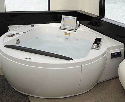 Anong uri ng hydromassage bathtub ang mas mahusay na pumili Round hot tub