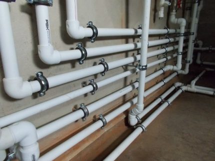 Installation of water heating pipes for the cottage Installation of PP pipes