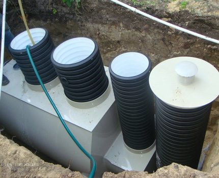 Comparison of the advantages and disadvantages of septic tanks brand DKS Septic tank DKS in the pit