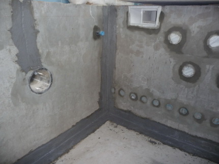 Matériaux à base de ciment pour l'imperméabilisation des piscines Matériaux pour l'étanchéité des piscines