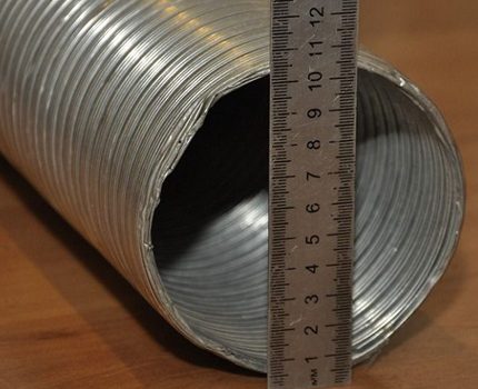 Paano pumili ng isang corrugation para sa bentilasyon Pagsukat sa corrugation