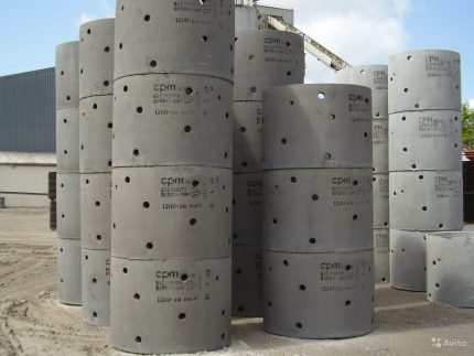 Concrete ring for the construction of an absorption well Perforated rings