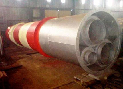 Column type smoke pipes for a boiler room Column pipes