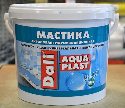 Mastic for waterproofing a septic tank made of concrete rings Mastic bitumen-polymer