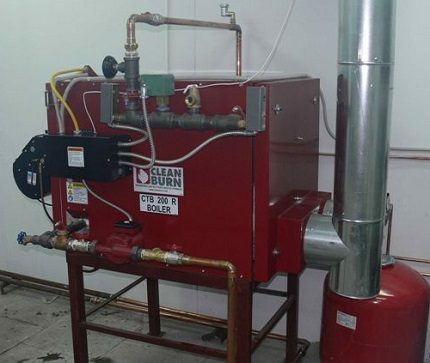 Ang pag-init ng boiler ng pag-init ng langis na may pagkonsumo ng langis - ginamit na gasolina Waste Oil Boiler