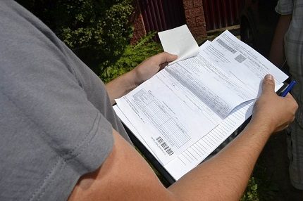 Piano della trama per l'inserimento nella rete idrica centrale La legalità di un collegamento con un sistema di approvvigionamento idrico principale