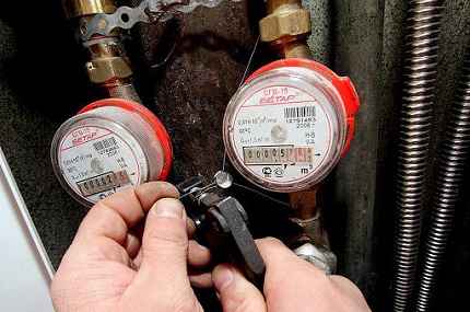 Who will seal the water meters