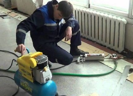 Professional cleaning of the heating system