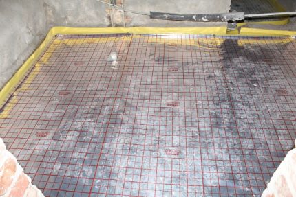 Erreurs d'installation d'un plancher isolé thermiquement à l'eau Erreurs lors de l'installation du chauffage au sol