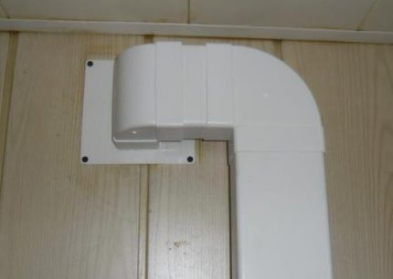 Estrutura de condutas de tubos de plástico para exaustores Usando acessórios