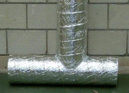 Isolamento térmico de tubos de plástico para exaustores Instalação do Penofol