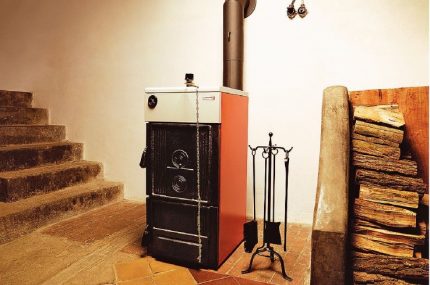 Tumatakbo ang mga pyrolysis boiler sa solid at likido na mga gasolina Pyrolysis Combustion Boiler