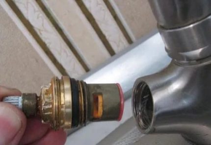 Reparatie van halfdraaikleppen