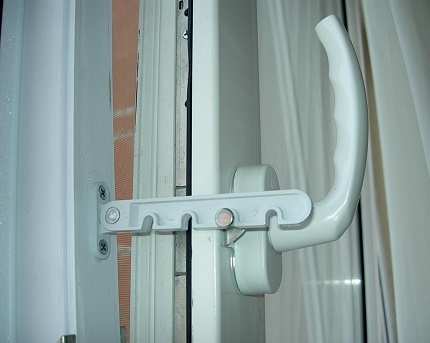 Microventilation of windows in the ventilation system of a private house Microventilation of windows in the ventilation system of a private house