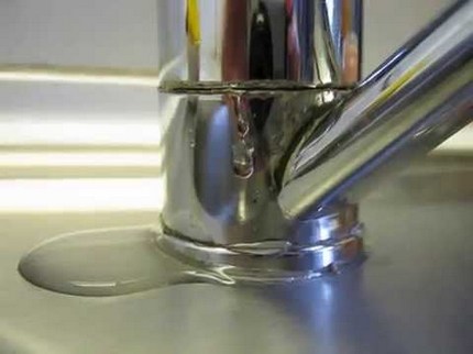 Zamjena uloška u mikseru kada propušta Propuštanje vodovodne opreme