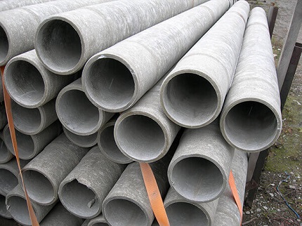Ang mga pipa mula sa asbestos semento ay pinili para sa pagtatayo ng isang artesian well casing Mga tubo ng semento ng asbestos