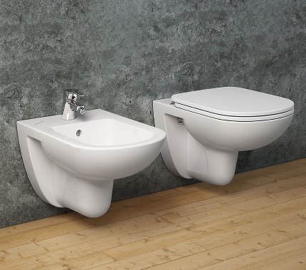 Takip ng bidding ng palapag sa interior Bidet at banyo sa banyo