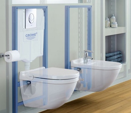 Ang pag-install ng pag-install ng palapag Pag-install ng toilet