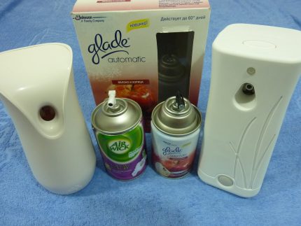 Toilet odor dispenser Automatic dispenser