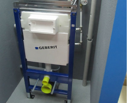 Instal·lació de marcs de Geberit