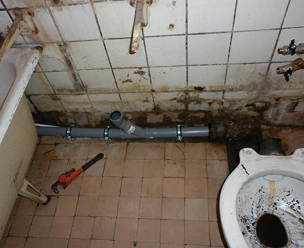 Causes of violations in the sewage system Sewer system